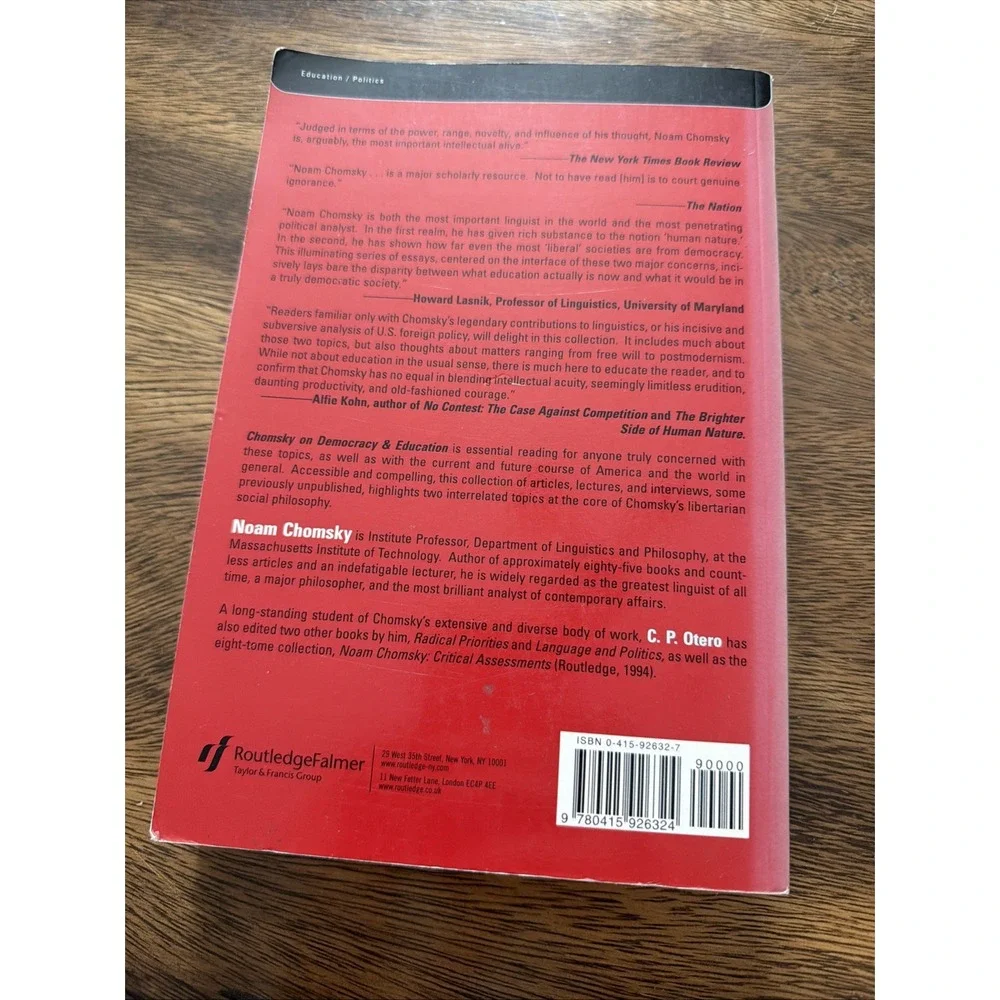Social Theory, Education, and Cultural Change Ser.: Chomsky on Democracy and...